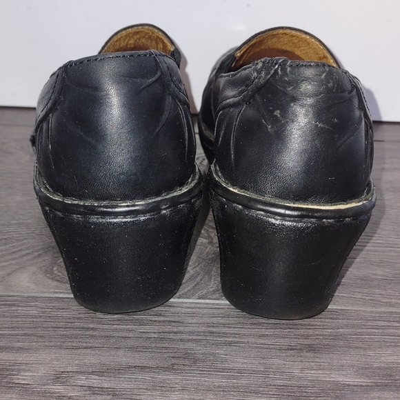 4/$20 Hush Puppies Leather Wedge Loafers - Picture 4 of 4
